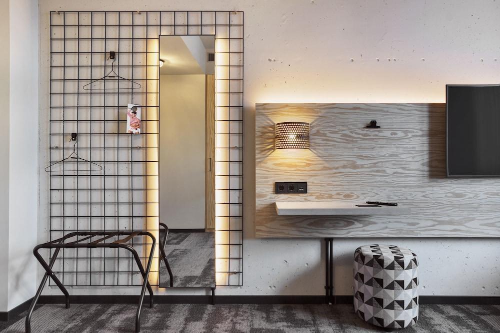Moxy Darmstadt Buitenkant foto