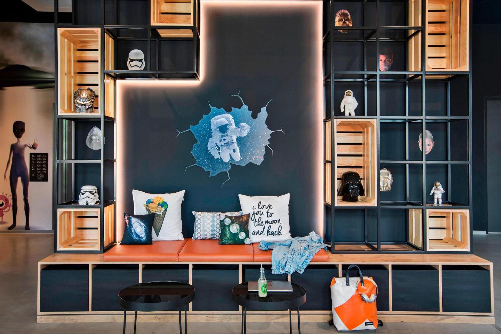 Moxy Darmstadt Buitenkant foto