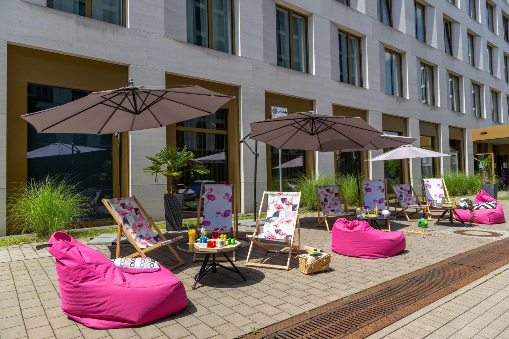 Moxy Darmstadt Buitenkant foto