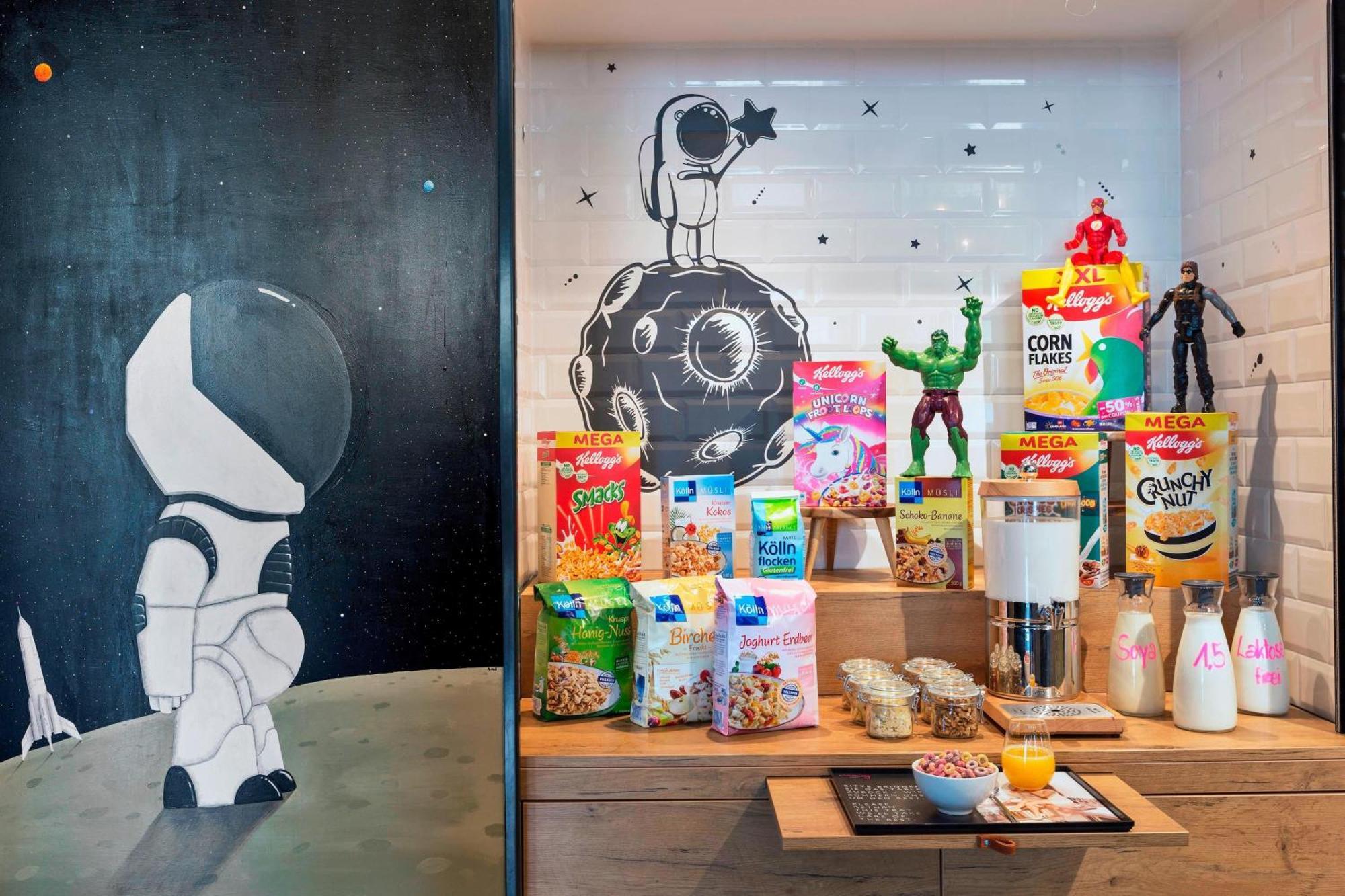Moxy Darmstadt Buitenkant foto