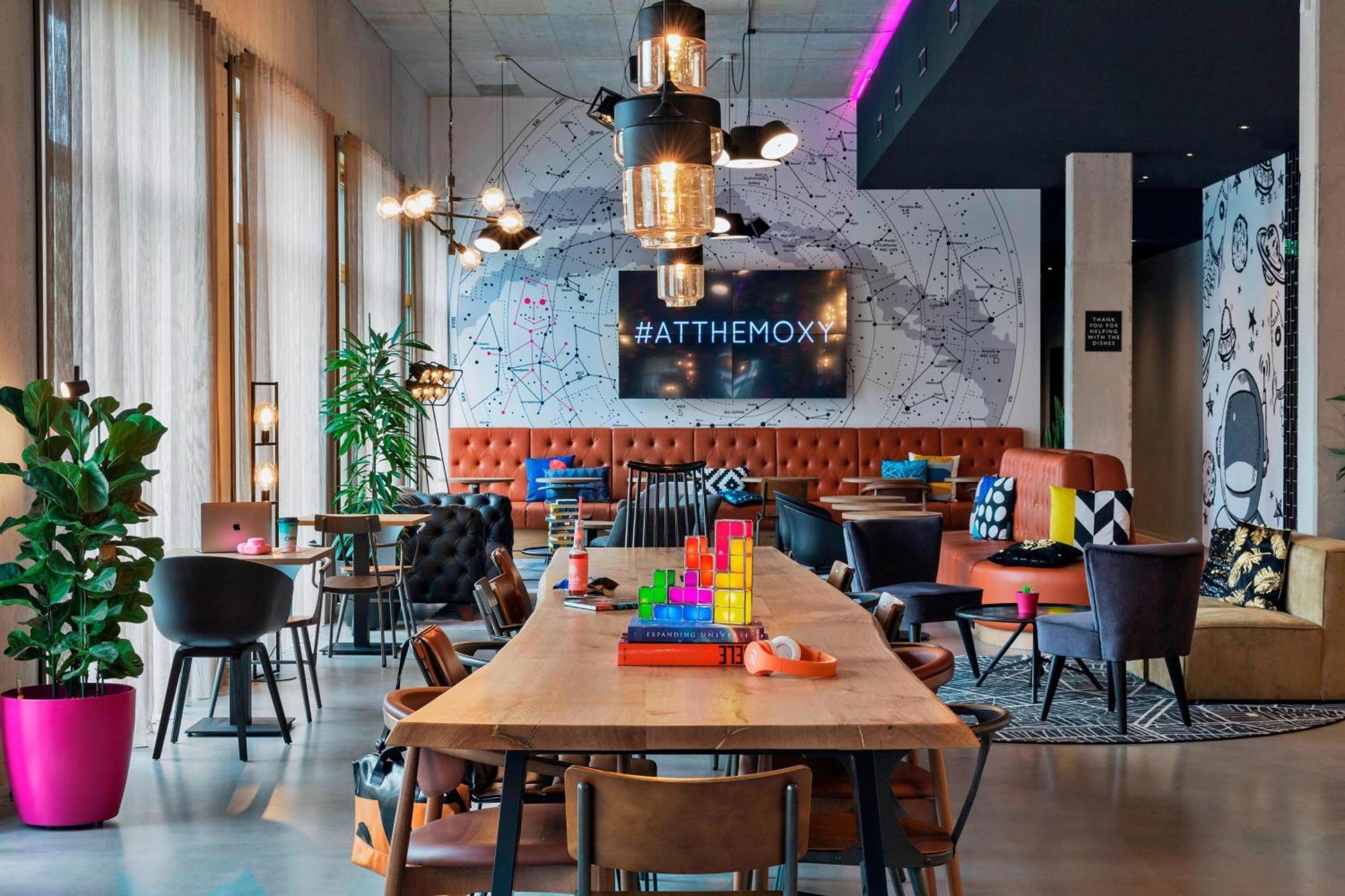 Moxy Darmstadt Buitenkant foto