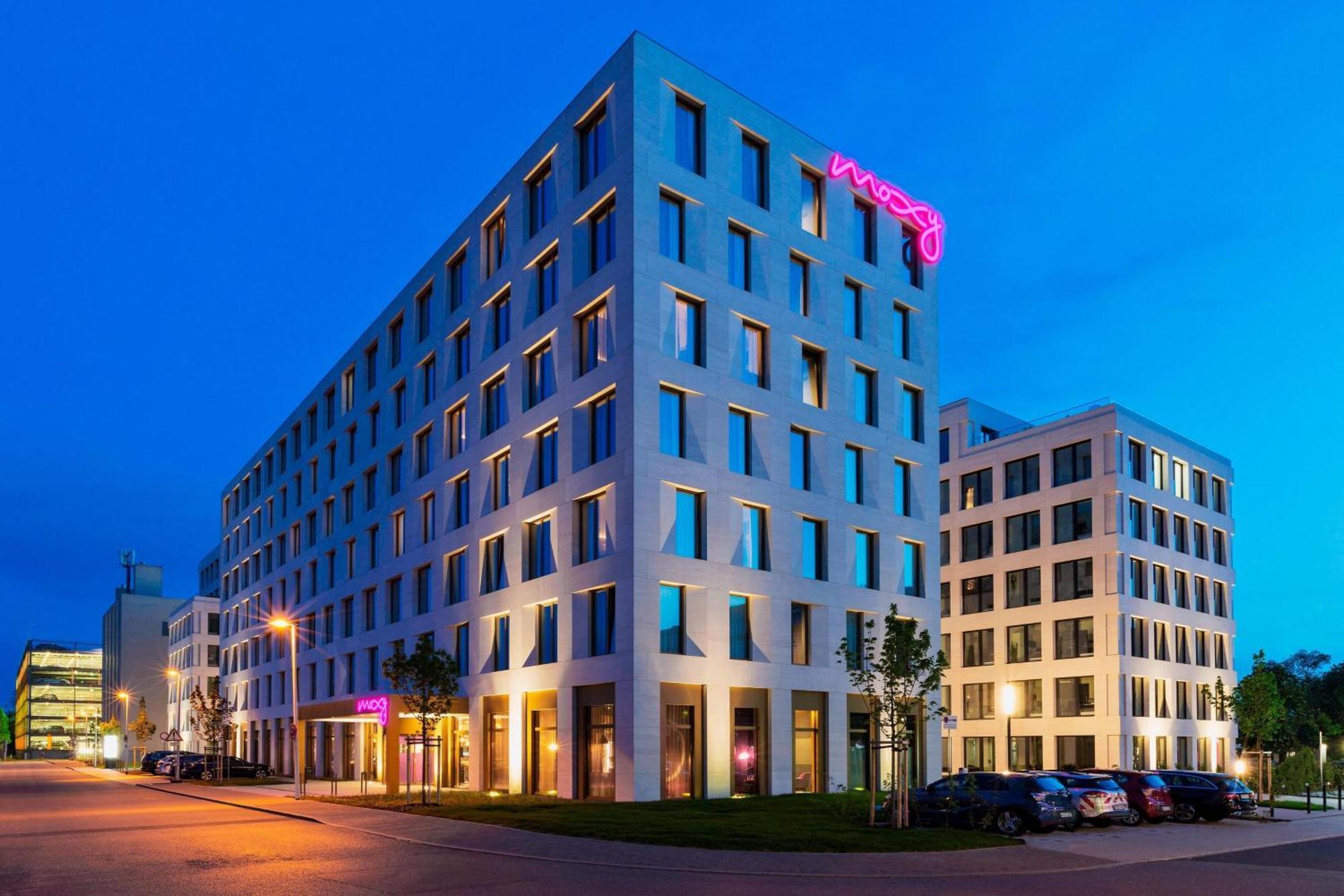 Moxy Darmstadt Buitenkant foto